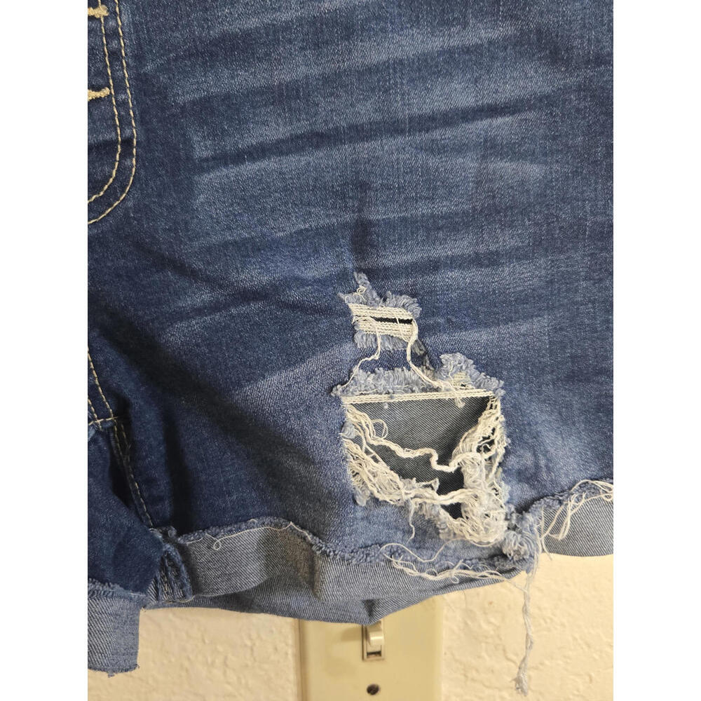 Elite Jeans Women's Distressed Denim Shorts with Button Fly - Picture 4 of 6